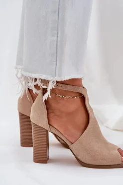 Sandały Na Słupku Z Eko Zamszu Beżowe Lanadriena