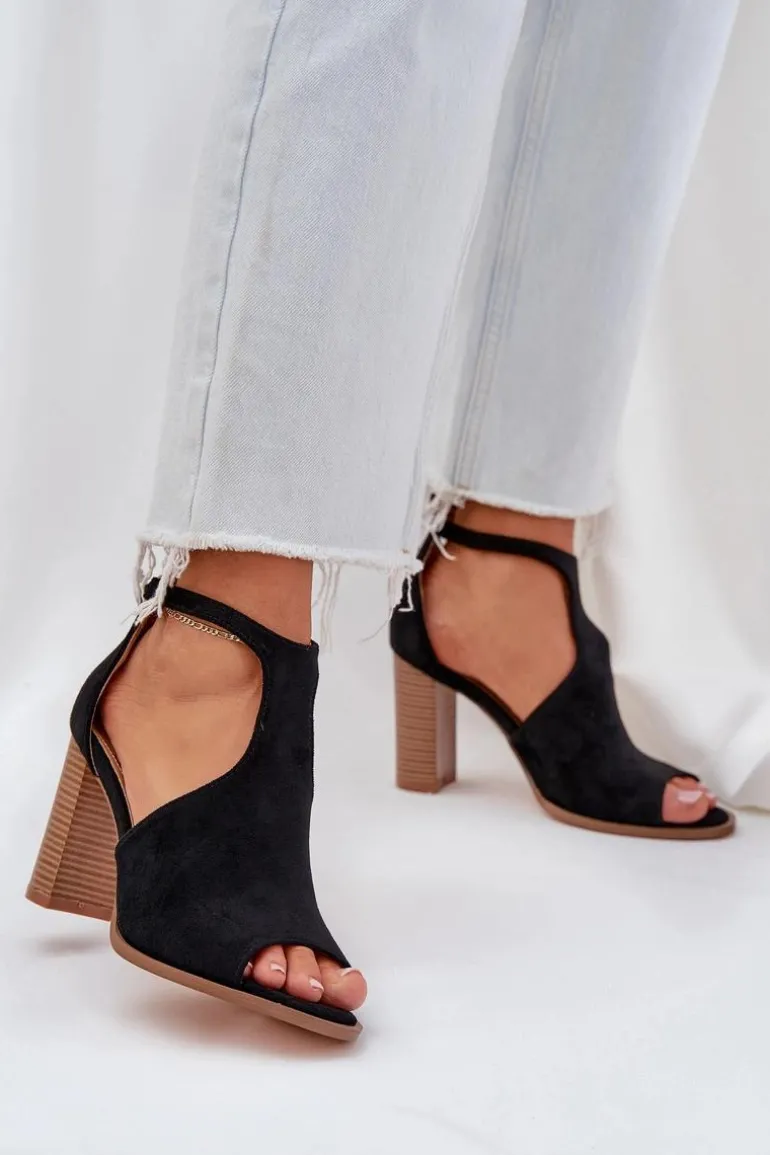 Sandały Na Słupku Z Eko Zamszu Czarne Lanadriena