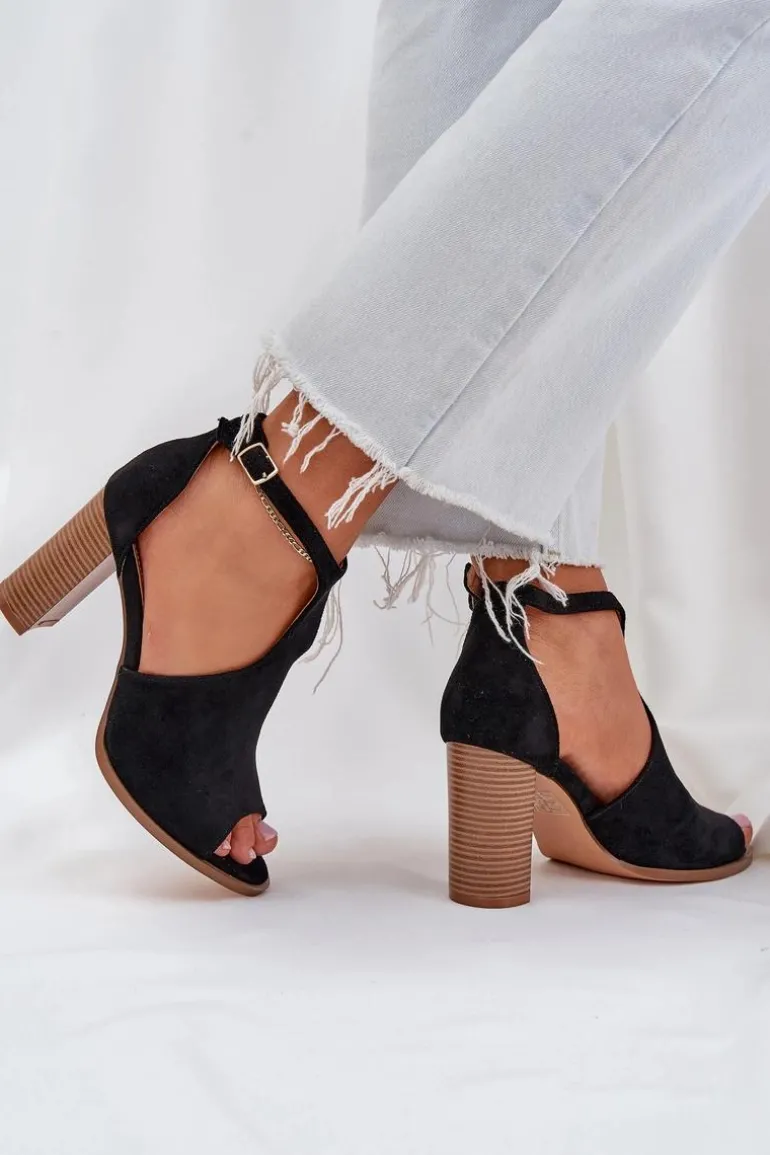 Sandały Na Słupku Z Eko Zamszu Czarne Lanadriena