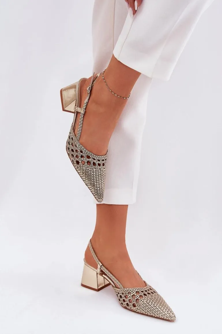 Sandały Na Słupku Z Plecionką I Szpiczastymi Noskami Złote Resterri