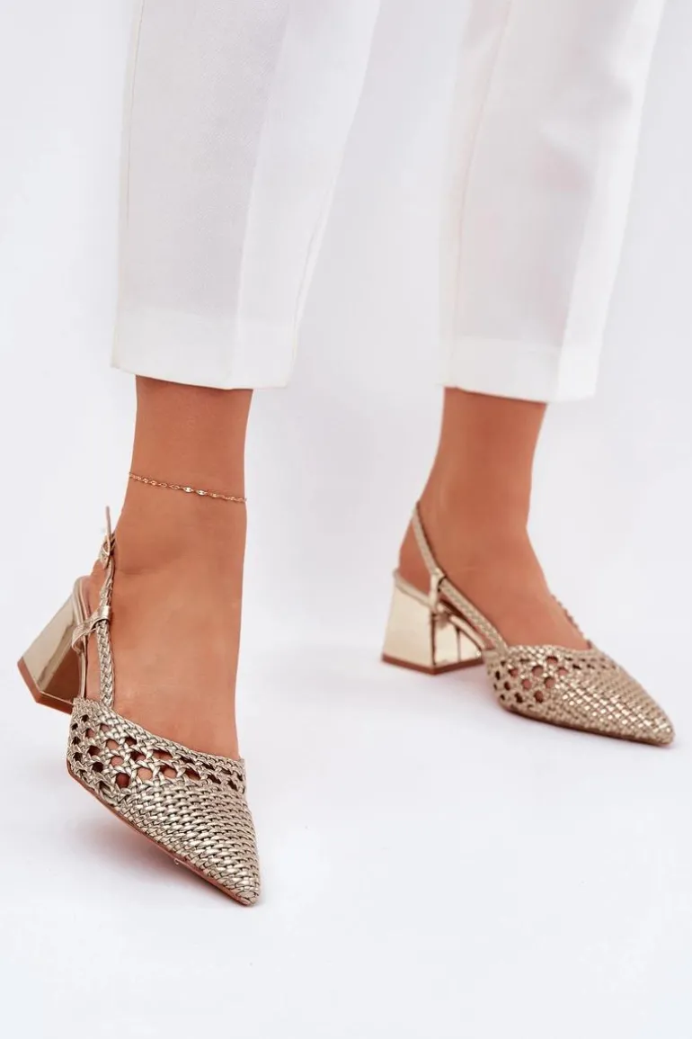 Sandały Na Słupku Z Plecionką I Szpiczastymi Noskami Złote Resterri