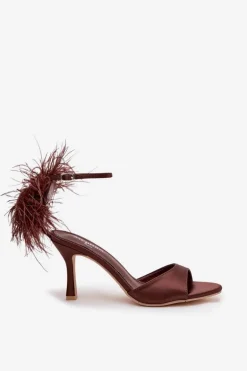Sandały Na Szpilce Z Piórami Czekoladowe Caelina