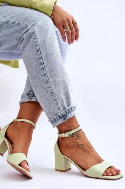 Sandały Skórzane Na Niskim Obcasie Jasnozielone Whitney