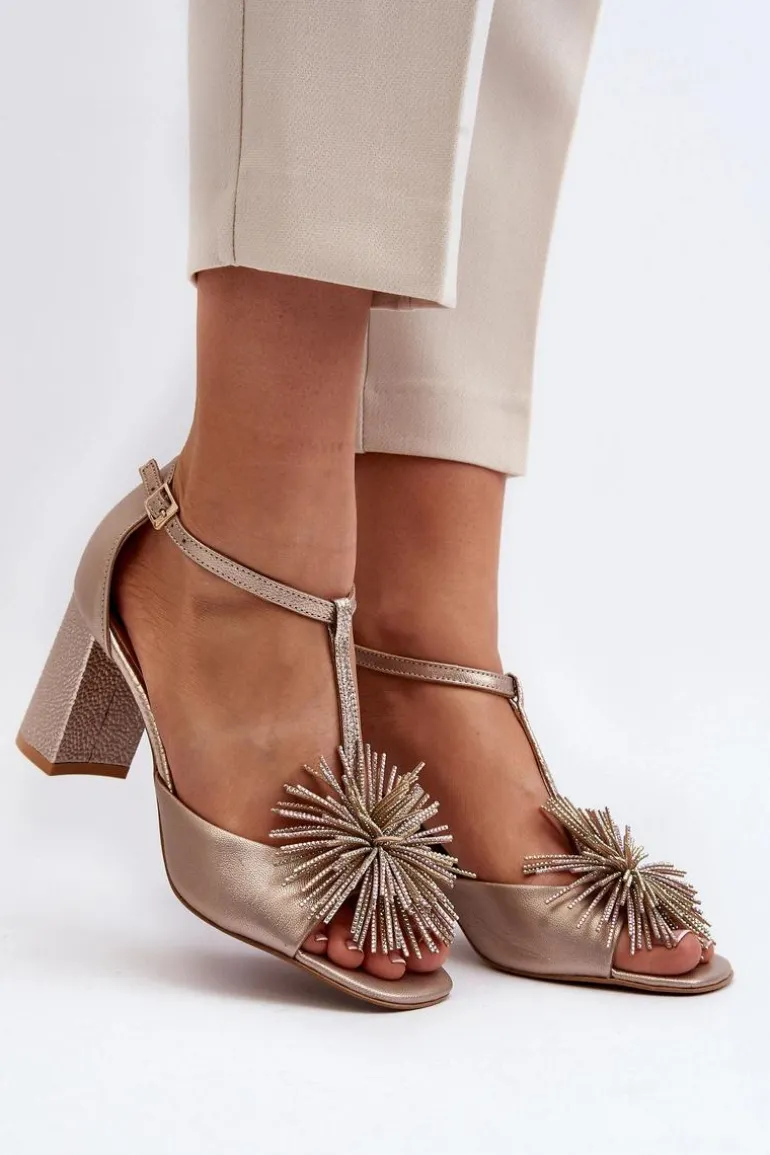 Sandały Skórzane Na Słupku Z Ozdobą Laura Messi 2758 Złote