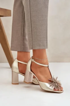 Sandały Skórzane Na Słupku Z Ozdobą Laura Messi 2758 Złote