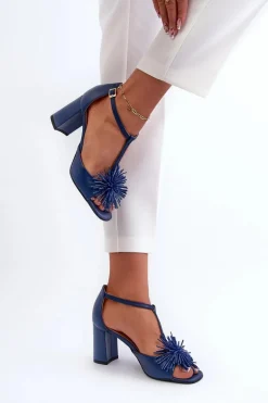 Sandały Skórzane Na Słupku Z Ozdobą Laura Messi 2758 Granatowe