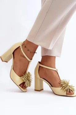 Sandały Skórzane Na Słupku Z Ozdobą Laura Messi 2758 Beżowe