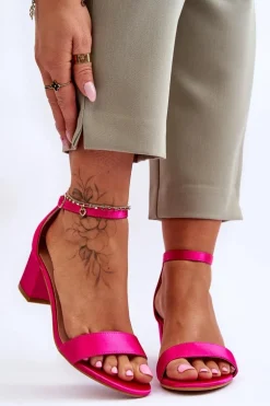 Satynowe Sandały Na Niskim Obcasie Fuksja Juliet