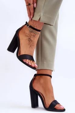 Satynowe Sandały Na Obcasie Czarne Linsy