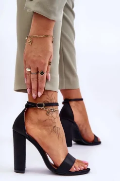 Satynowe Sandały Na Obcasie Czarne Linsy