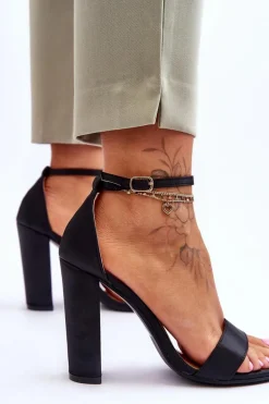 Satynowe Sandały Na Obcasie Czarne Linsy