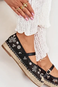 Siateczkowe Espadryle Z Haftem Na Platformie Czarne Laxisa