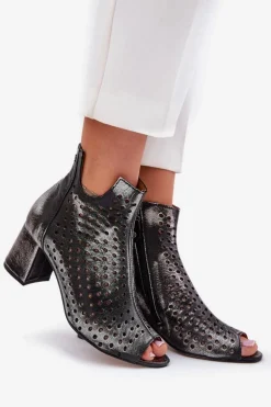 Skórzane Ażurowe Botki Maciejka 05420-01 Czarne