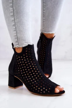 Skórzane Ażurowe Botki Maciejka 05420-43 Czarne