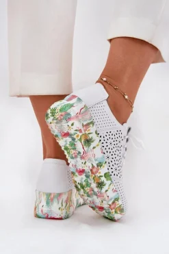 Skórzane Ażurowe Półbuty Damskie Na Koturnie Artiker 56C1532 Białe