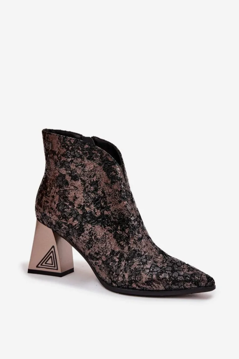 Skórzane Botki Damskie Na Słupku D&A CR52-679 Czarne