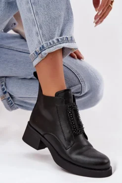 Skórzane Botki Damskie Na Klocku Z Ozdobą D&A JC52-869 Czarne