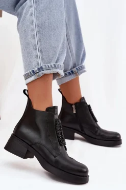 Skórzane Botki Damskie Na Klocku Z Ozdobą D&A JC52-869 Czarne