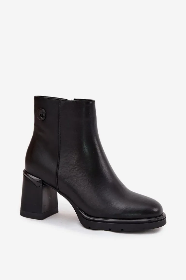 Skórzane Botki Damskie Na Słupku Czarne Julissa