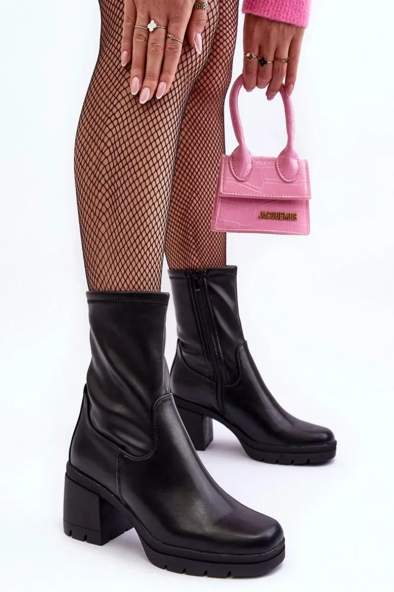 Skórzane Botki Damskie Na Masywnym Obcasie Czarne Fllavie