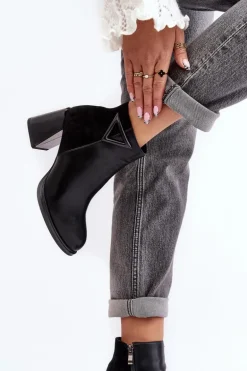 Skórzane Botki Damskie Na Słupku D&A CR8171 Czarne