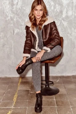 Skórzane Botki Damskie Na Koturnie Platformie Z Paskami Zazoo 1752 Czarne