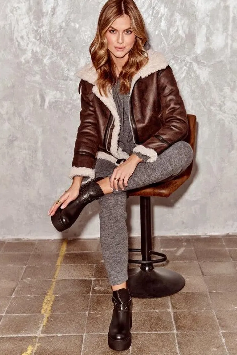 Skórzane Botki Damskie Na Koturnie Platformie Z Paskami Zazoo 1752 Czarne