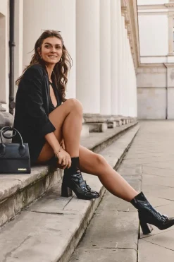 Skórzane Botki Na Masywnym Obcasie Z Ozdobą S.Barski MR870-99 Czarne