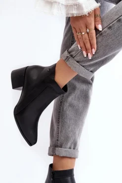 Skórzane Botki Na Niskim Obcasie Czarne Cidi