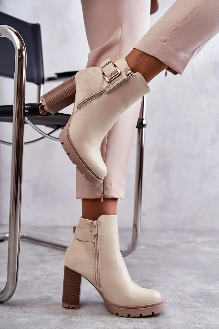 Skórzane Botki Na Obcasie Z Ozdobnym Zamkiem Beżowe Rosita