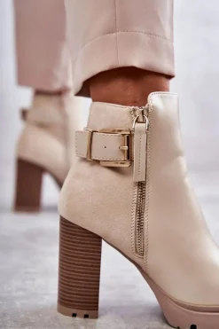 Skórzane Botki Na Obcasie Z Ozdobnym Zamkiem Beżowe Rosita