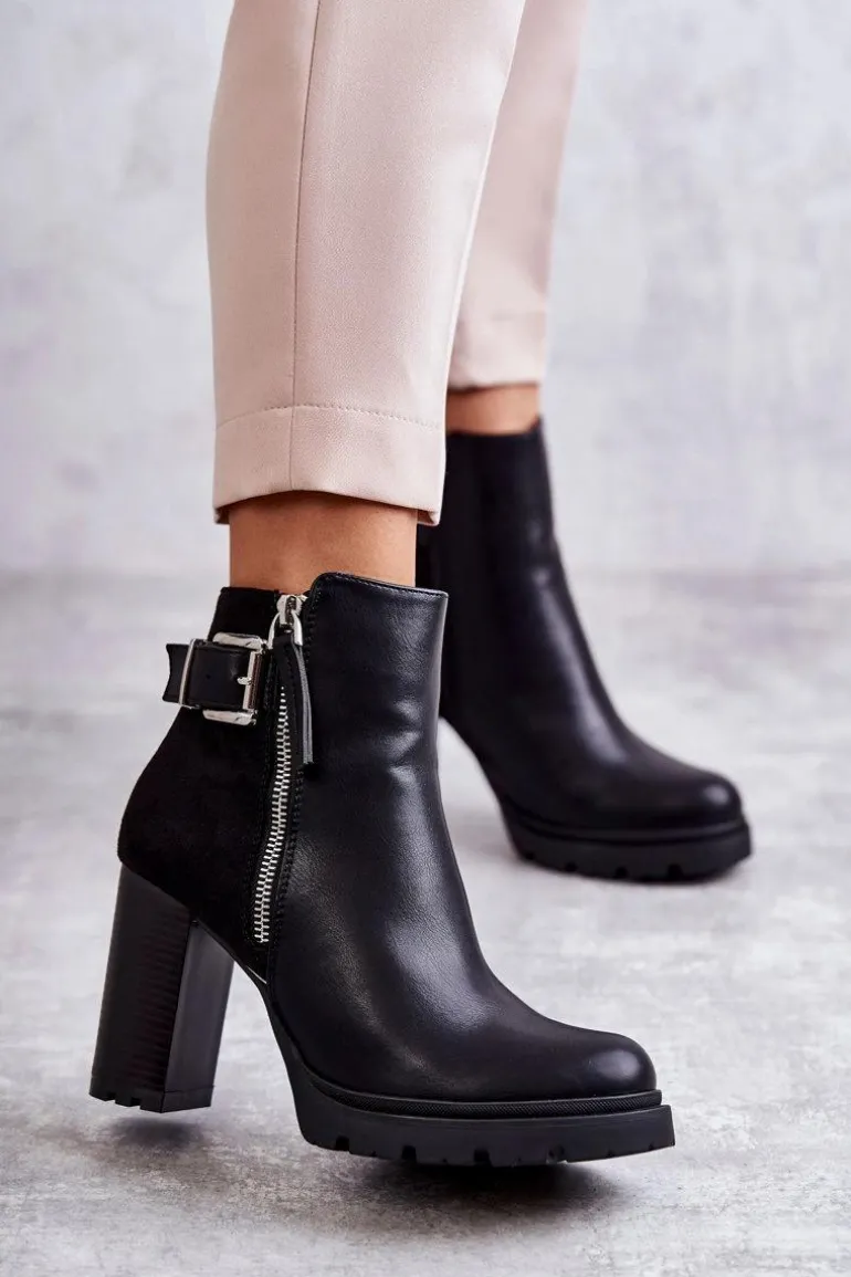 Skórzane Botki Na Obcasie Z Ozdobnym Zamkiem Czarne Rosita