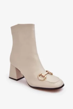 Skórzane Botki Na Obcasie Z Ozdobą Beżowe Pamelinta