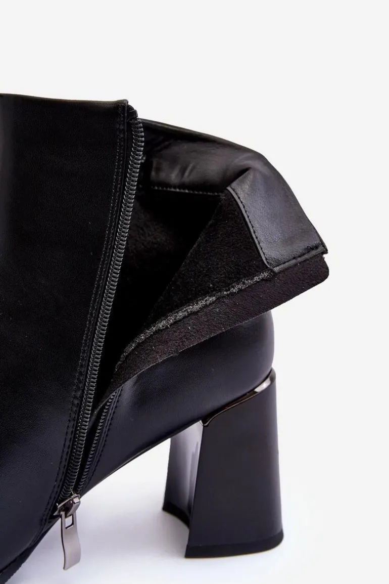 Skórzane Botki Na Słupku Czarne Popilla