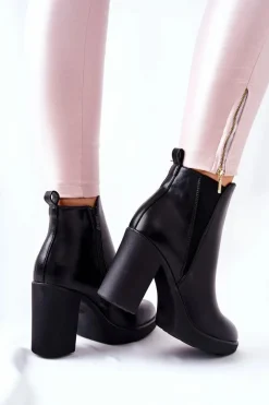 Skórzane Botki Na Słupku Czarne Linari