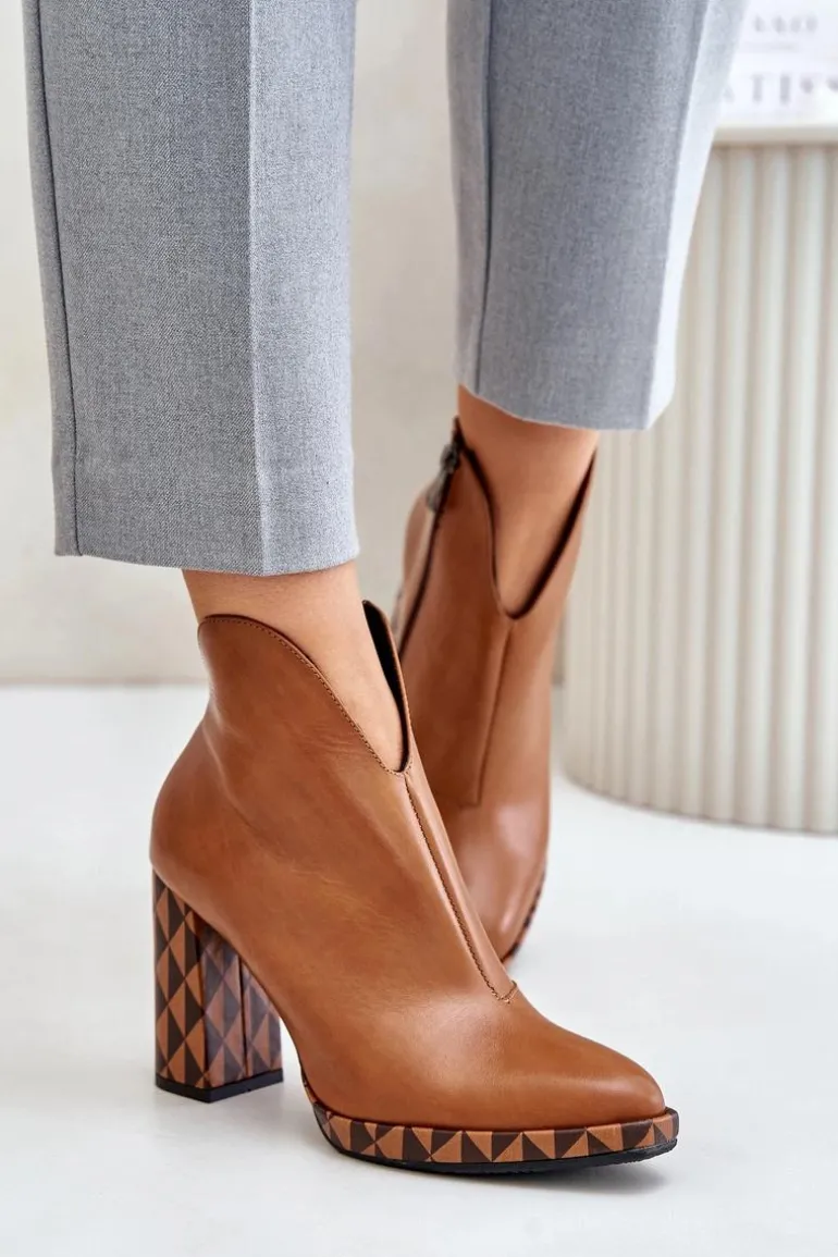 Skórzane Botki Na Słupku Laura Messi 2836 Brązowe