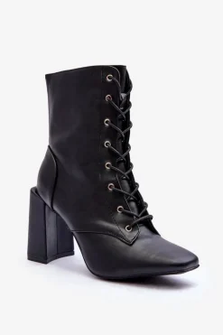 Skórzane Botki Na Słupku Sznurowane Czarne Divani