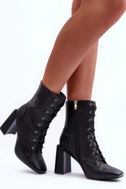 Skórzane Botki Na Słupku Sznurowane Czarne Divani