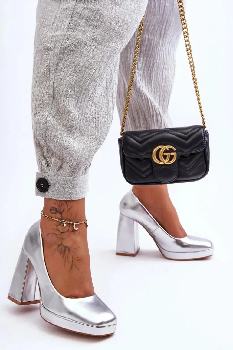 Skórzane Czółenka Na Masywnym Obcasie Srebrne Rosalia