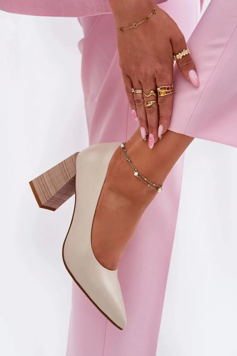 Skórzane Czółenka Na Słupku Beżowe Gregosa