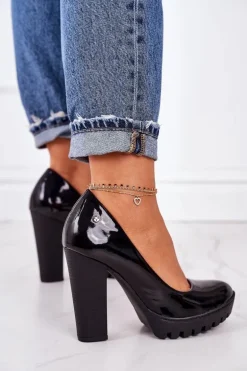 Skórzane Czółenka Na Słupku Maciejka 02629-05 Lakierowane Czarne