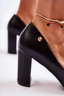 Skórzane Czółenka Na Słupku W Szpic Czarne Larea