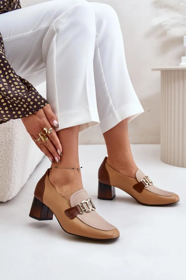 Skórzane Czółenka Na Słupku Ze Złotą Ozdobą Laura Messi 2861 Brązowe