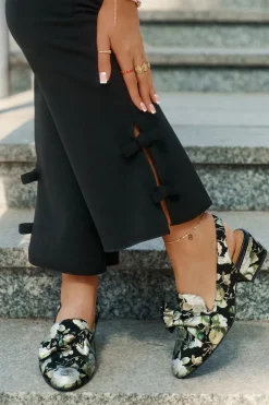 Skórzane Czółenka W Kwiaty Z Kokardą N6539-44 Czarne