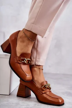 Skórzane Czółenka Z Łańcuchem Laura Messi 2514 Camel