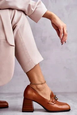 Skórzane Czółenka Z Łańcuchem Laura Messi 2514 Camel