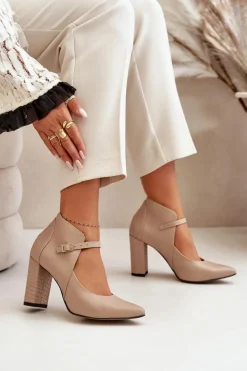 Skórzane Czółenka Z Noskami W Szpic Na Słupku Beżowe Laura Messi 2832