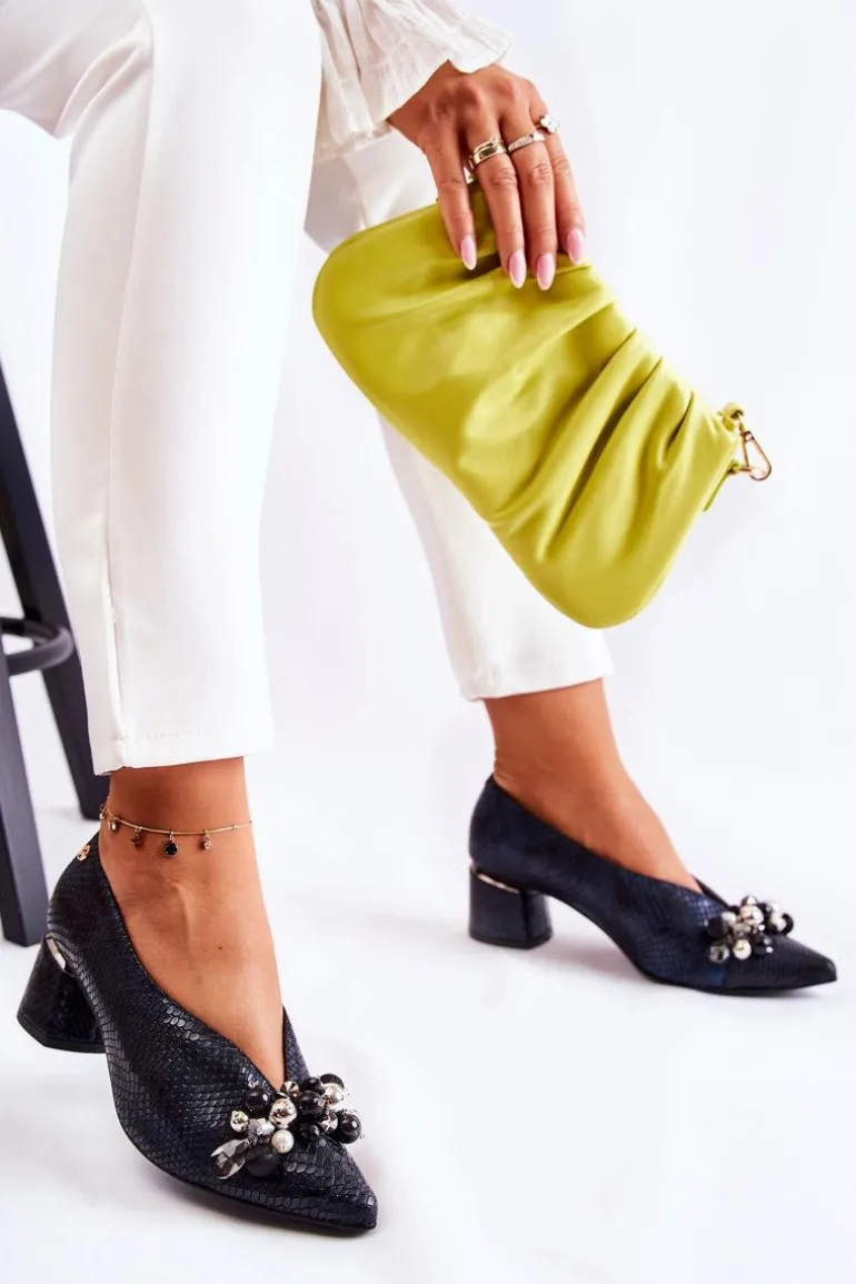 Skórzane Czółenka Z Ozdobą Laura Messi 2487 Czarne