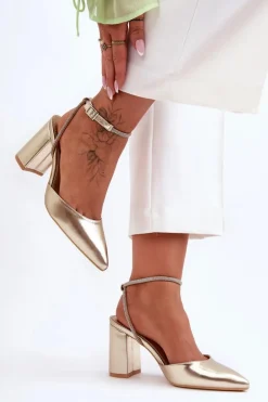 Skórzane Czółenka Z Ozdobnym Paseczkiem Złote Lirosa