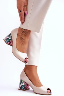 Skórzane Czółenka Z Ozdobnym Obcasem Lewski Shoes 2608/K Beżowy Perłowy